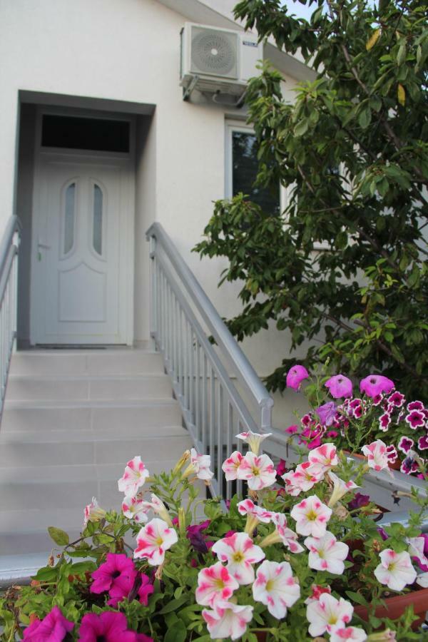 Holiday Home Flora Mostar Luaran gambar